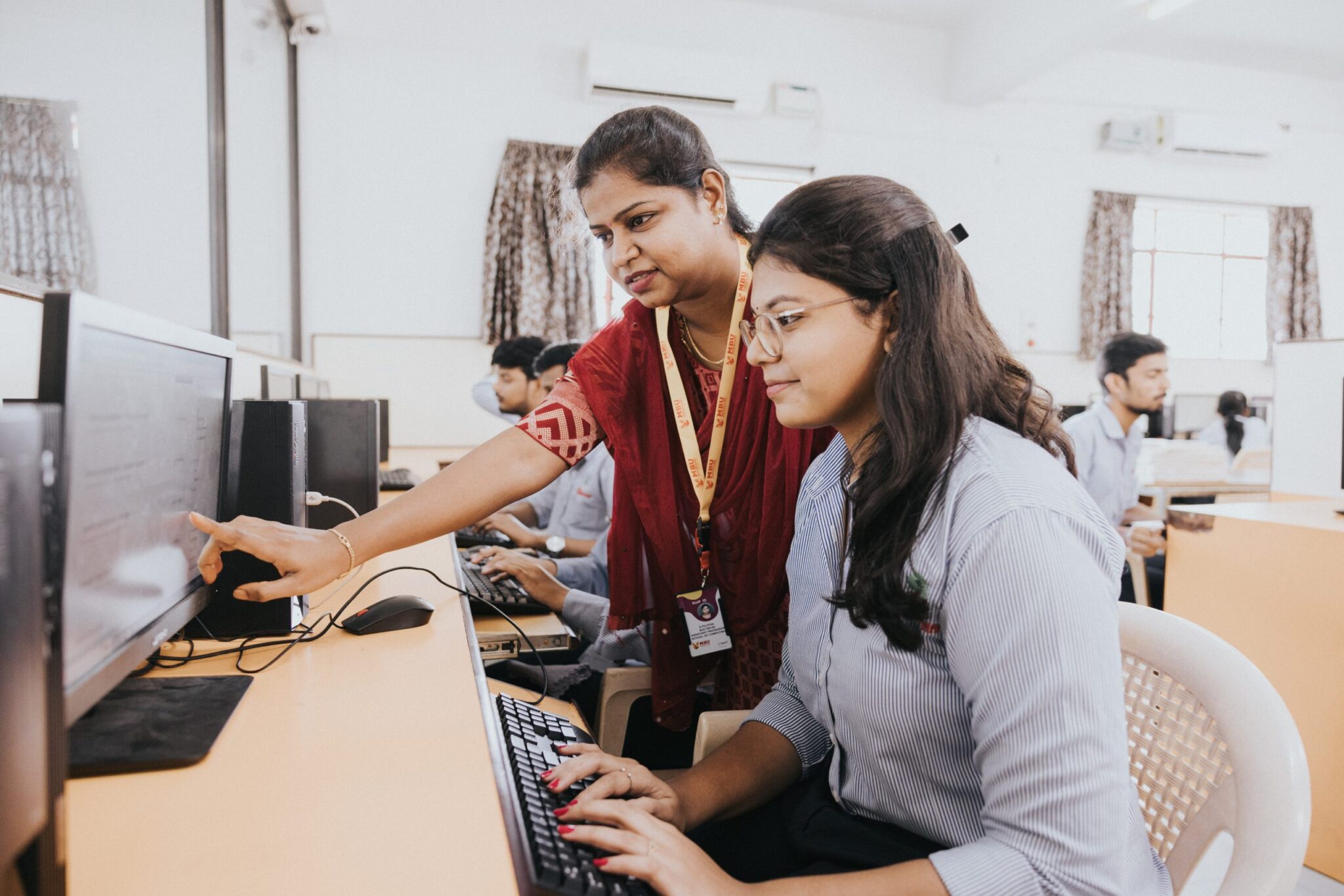 Modern lab setup for B.Tech Computer Science and Engineering students